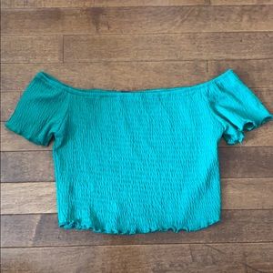 Off the Shoulder Crop Top (2 for $12 💰)